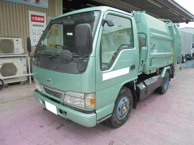 日産 アトラス KR-AKR81EP改(2WD)の写真1
