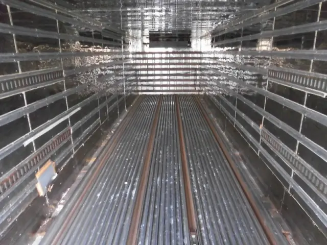 日野 プロフィア KS-FR2PWJA(6x2)の写真3