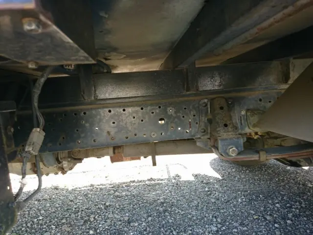 いすゞ エルフ PB-NPR81AN(2WD)の写真9