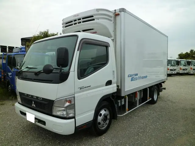 三菱 キャンター BJG-FE84B(2WD)の写真1