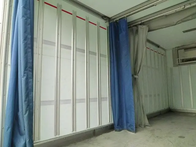 三菱 キャンター BJG-FE84BV(2WD)の写真5