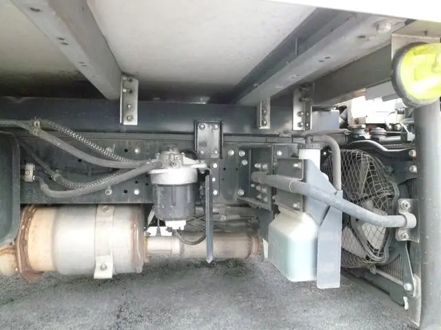 三菱 キャンター BJG-FE84BV(2WD)の写真9