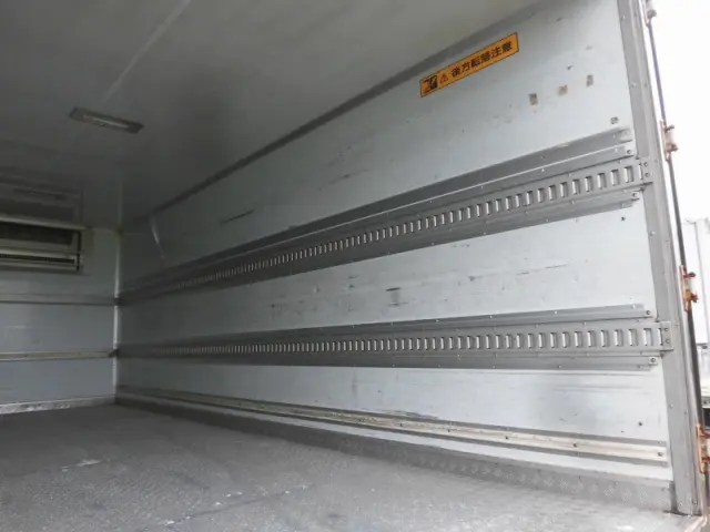 三菱 ファイター PA-FK71R(2WD)の写真4