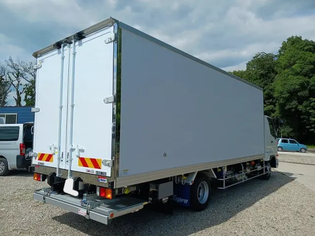 三菱 ファイター 2KG-FK65F(2WD)の写真2