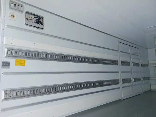 三菱 ファイター 2KG-FK65F(2WD)の写真4