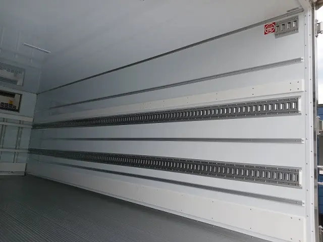 三菱 ファイター 2KG-FK65F(2WD)の写真15
