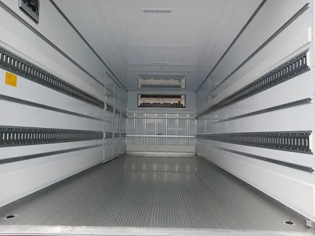 三菱 ファイター 2KG-FK65F(2WD)の写真3