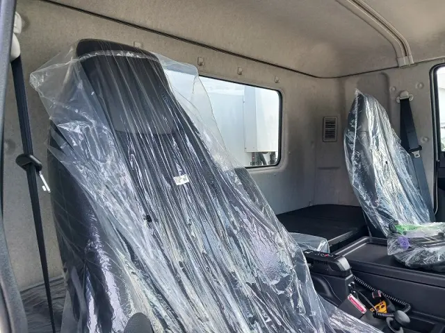 三菱 ファイター 2KG-FK65F(2WD)の写真18