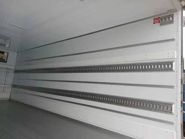 三菱 ファイター 2KG-FK65F(2WD)の写真15