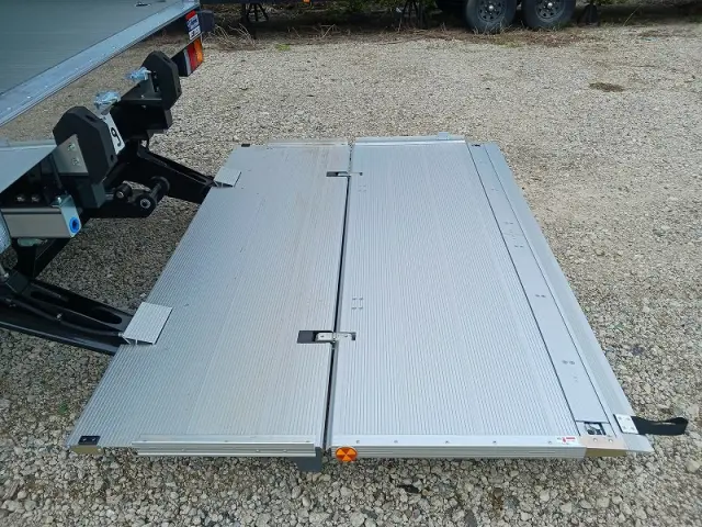 三菱 ファイター 2KG-FK65F(2WD)の写真6