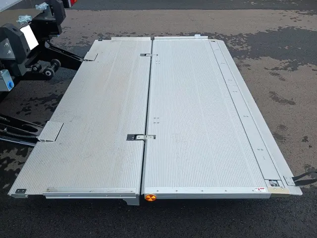 三菱 ファイター 2KG-FK65F(2WD)の写真5