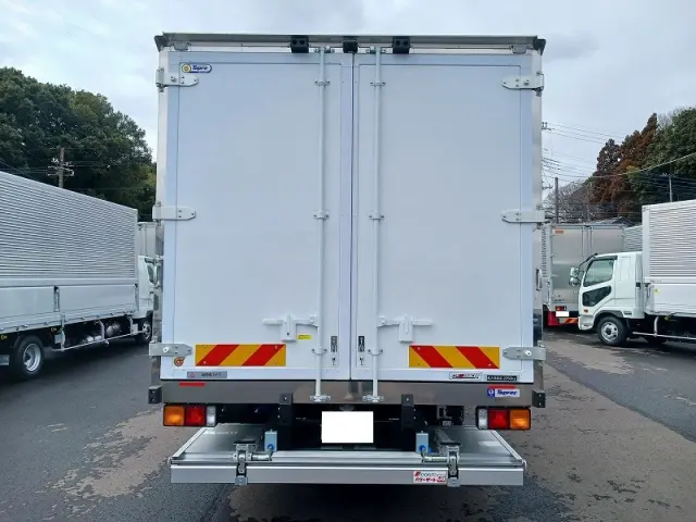 三菱 ファイター 2KG-FK65F(2WD)の写真15