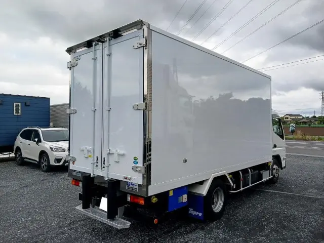 三菱 キャンター 2RG-FEA20(2WD)の写真2