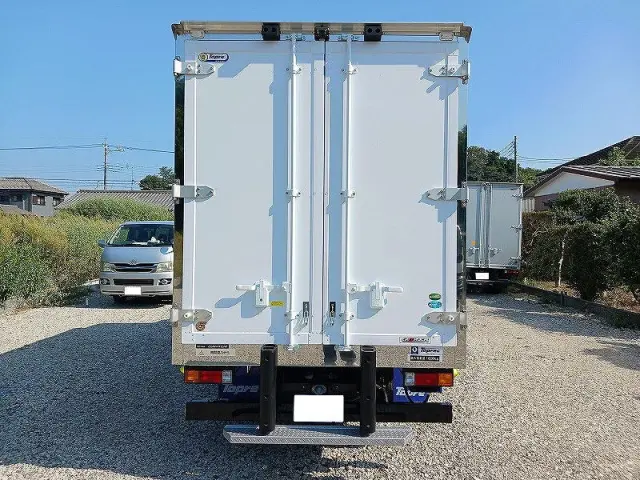 三菱 キャンター 2RG-FEA20(2WD)の写真6