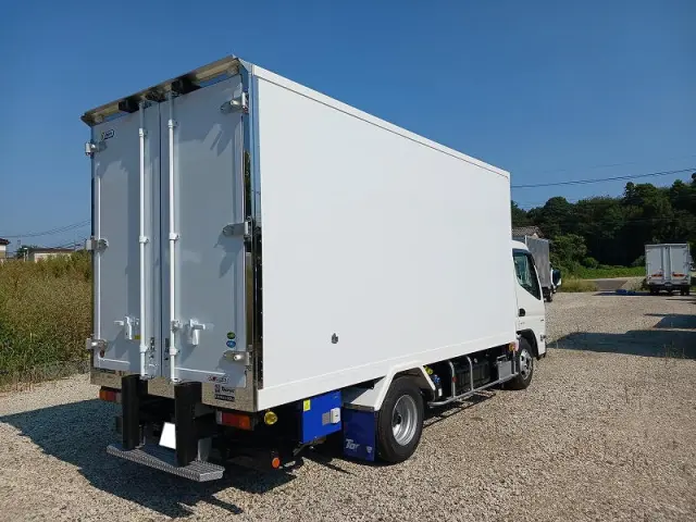 三菱 キャンター 2RG-FEA20(2WD)の写真2