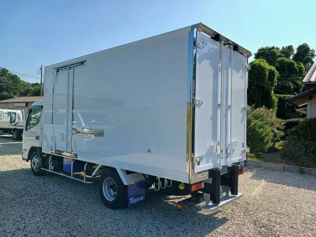 三菱 キャンター 2RG-FEA20(2WD)の写真15