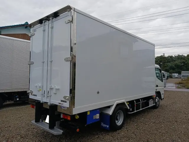 三菱 キャンター 2RG-FEA20(2WD)の写真2
