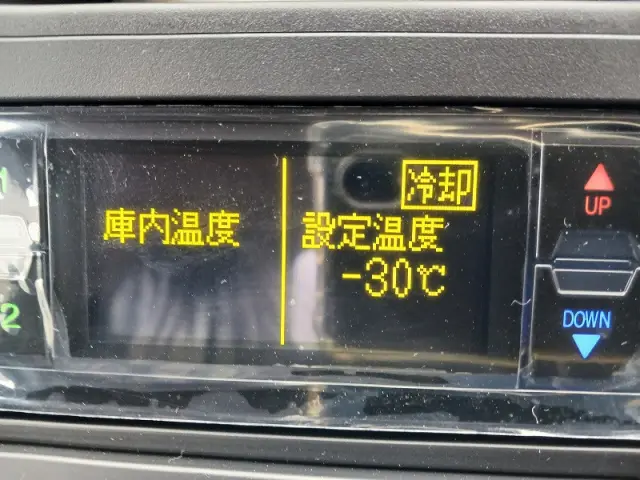 三菱 キャンター 2RG-FEA20(2WD)の写真6
