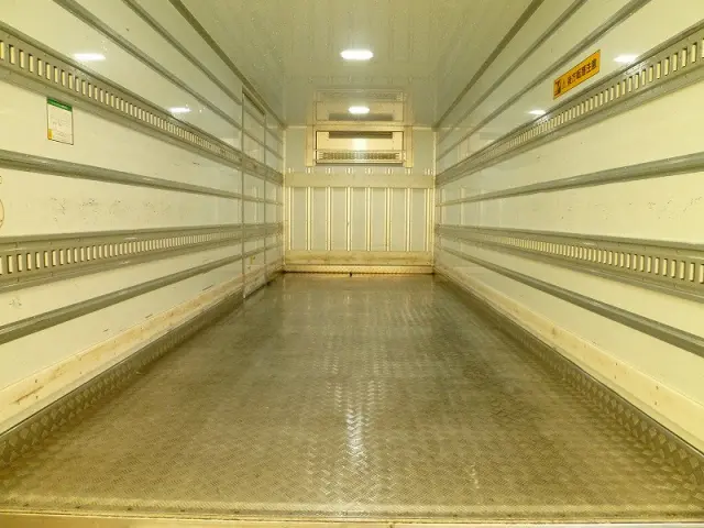 三菱 ファイター 2PG-FK62N(2WD)の写真3