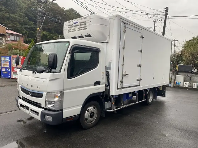 三菱 キャンター 2PG-FEB50(2WD)の写真1