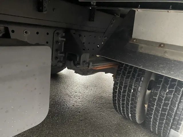 三菱 キャンター 2PG-FEB50(2WD)の写真9