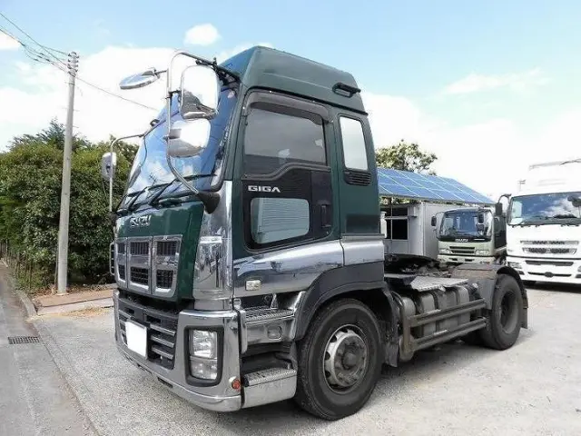 いすゞ ギガ LKG-EXD52AD(2WD)の写真1