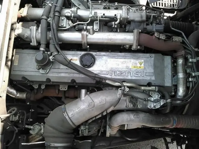 いすゞ ギガ LKG-EXD52AD(2WD)の写真8