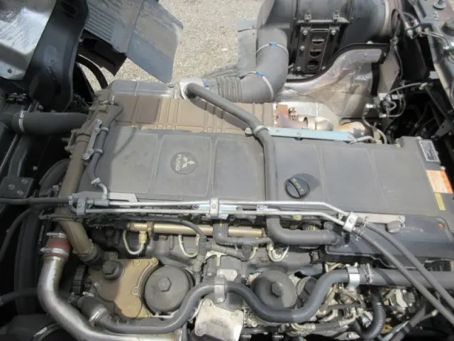 三菱 スーパーグレート QKG-FP54VDR(2WD)の写真8