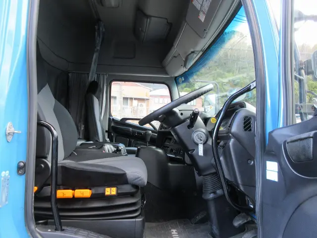 日野 プロフィア QPG-SH1EDDG(2WD)の写真7