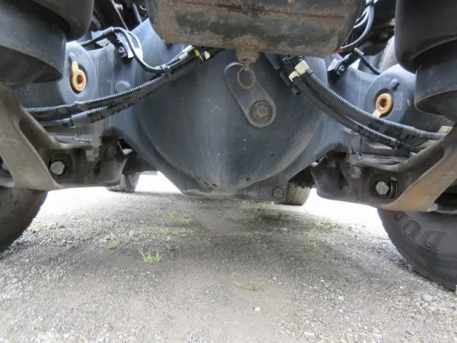 日野 プロフィア QPG-SH1EDDG(2WD)の写真9