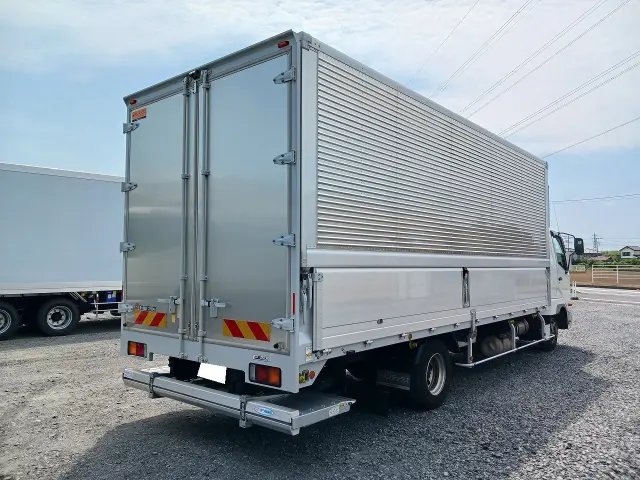 三菱 ファイター 2KG-FK64F(2WD)の写真2