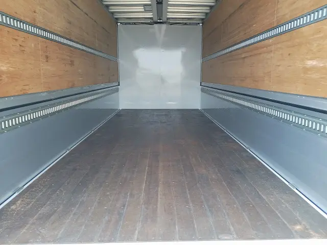 三菱 ファイター 2KG-FK64F(2WD)の写真3