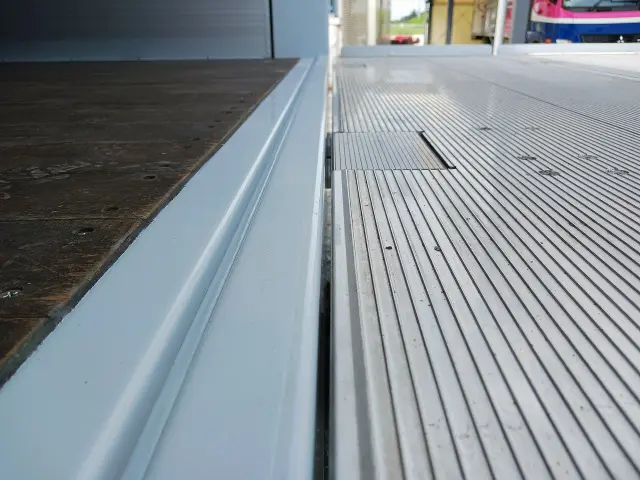 三菱 ファイター 2KG-FK64F(2WD)の写真4