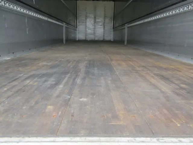 三菱 スーパーグレート LKG-FU54VZ(6x2)の写真3