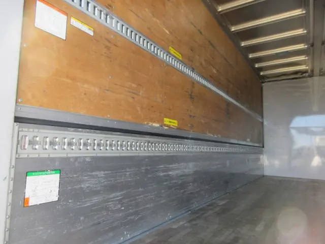 いすゞ フォワード TKG-FRR90S2(2WD)の写真5