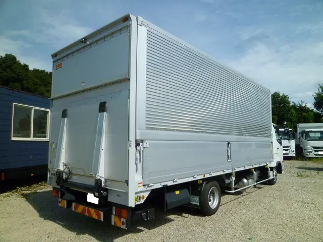 三菱 ファイター 2KG-FK65F(2WD)の写真2