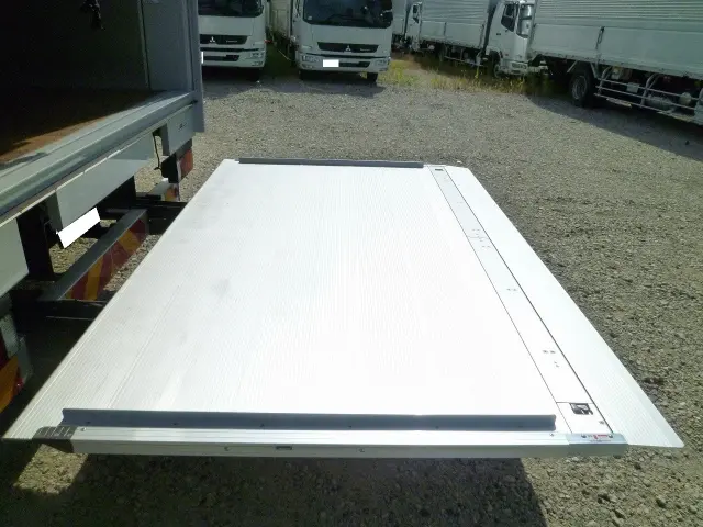 三菱 ファイター 2KG-FK65F(2WD)の写真5