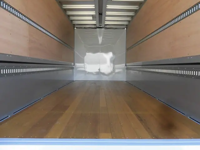 三菱 ファイター 2KG-FK65F(2WD)の写真3