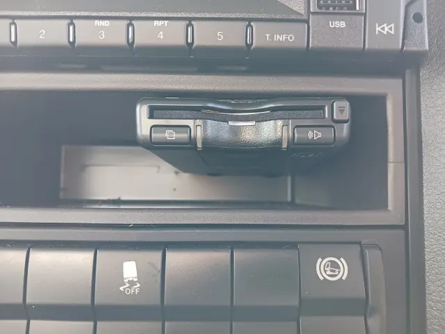三菱 ファイター 2KG-FK65F(2WD)の写真17