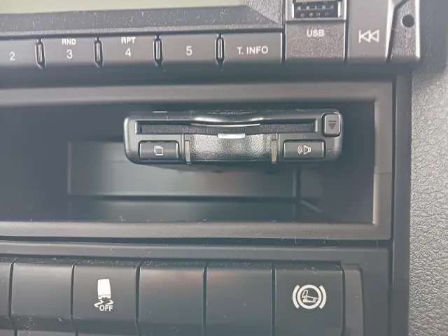 三菱 ファイター 2KG-FK65F(2WD)の写真18
