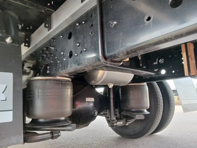 三菱 ファイター 2KG-FK65F(2WD)の写真9