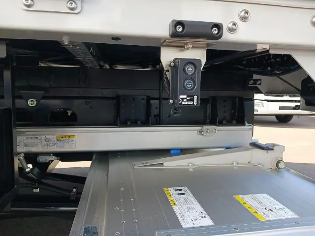 三菱 ファイター 2KG-FK65F(2WD)の写真29