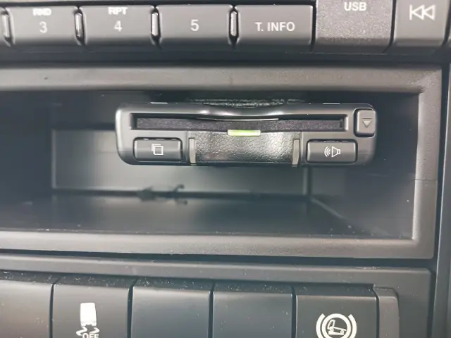三菱 ファイター 2KG-FK65F(2WD)の写真21