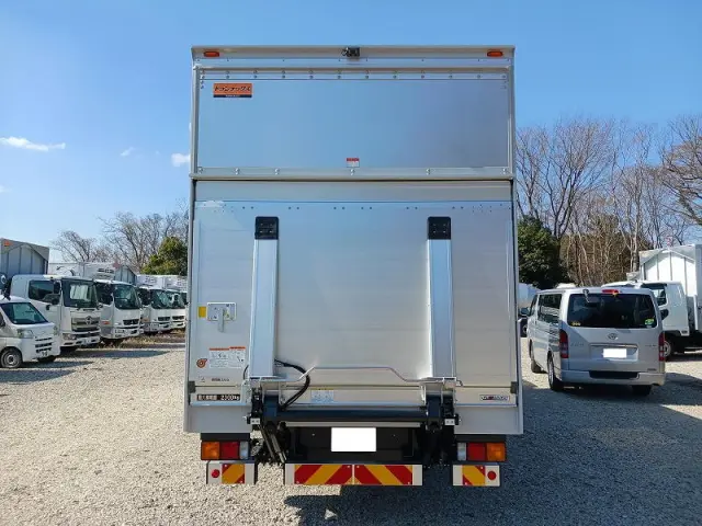 三菱 ファイター 2KG-FK65F(2WD)の写真15