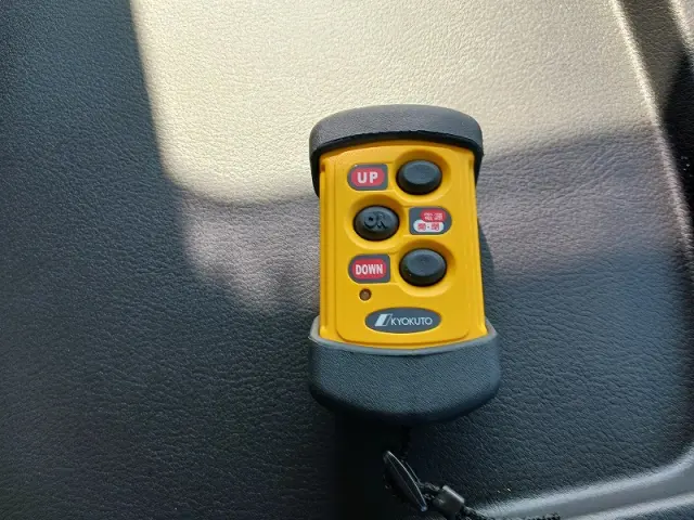 三菱 ファイター 2KG-FK65F(2WD)の写真21
