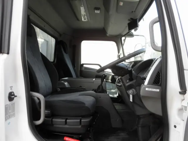 UD コンドル TKG-MK38L(2WD)の写真7