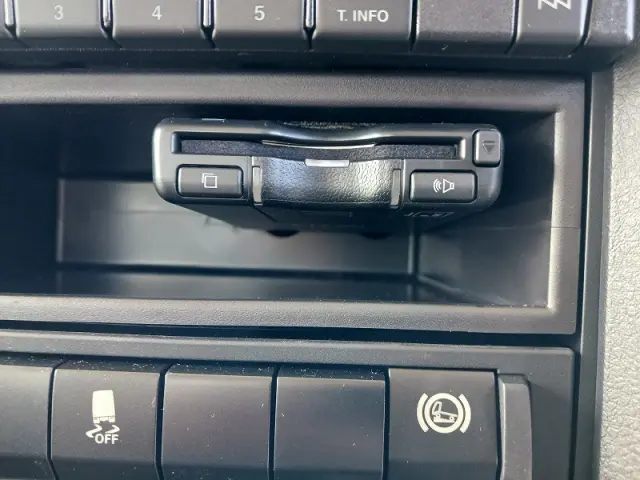 三菱 ファイター 2KG-FK65F(2WD)の写真19