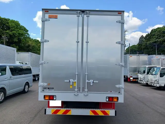 三菱 ファイター 2KG-FK65F(2WD)の写真6