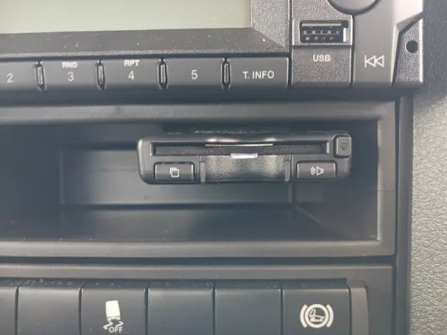 三菱 ファイター 2KG-FK65F(2WD)の写真18