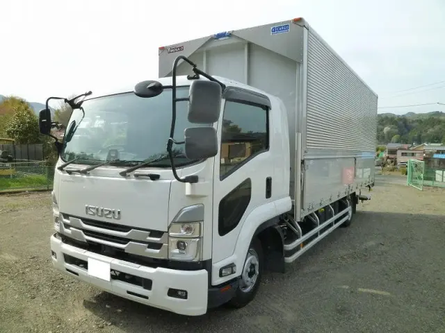 いすゞ フォワード 2RG-FRR90S2(2WD)の写真1